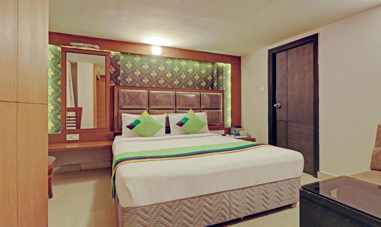 צ'נאי Pine Tree Boutique Hotel מראה חיצוני תמונה