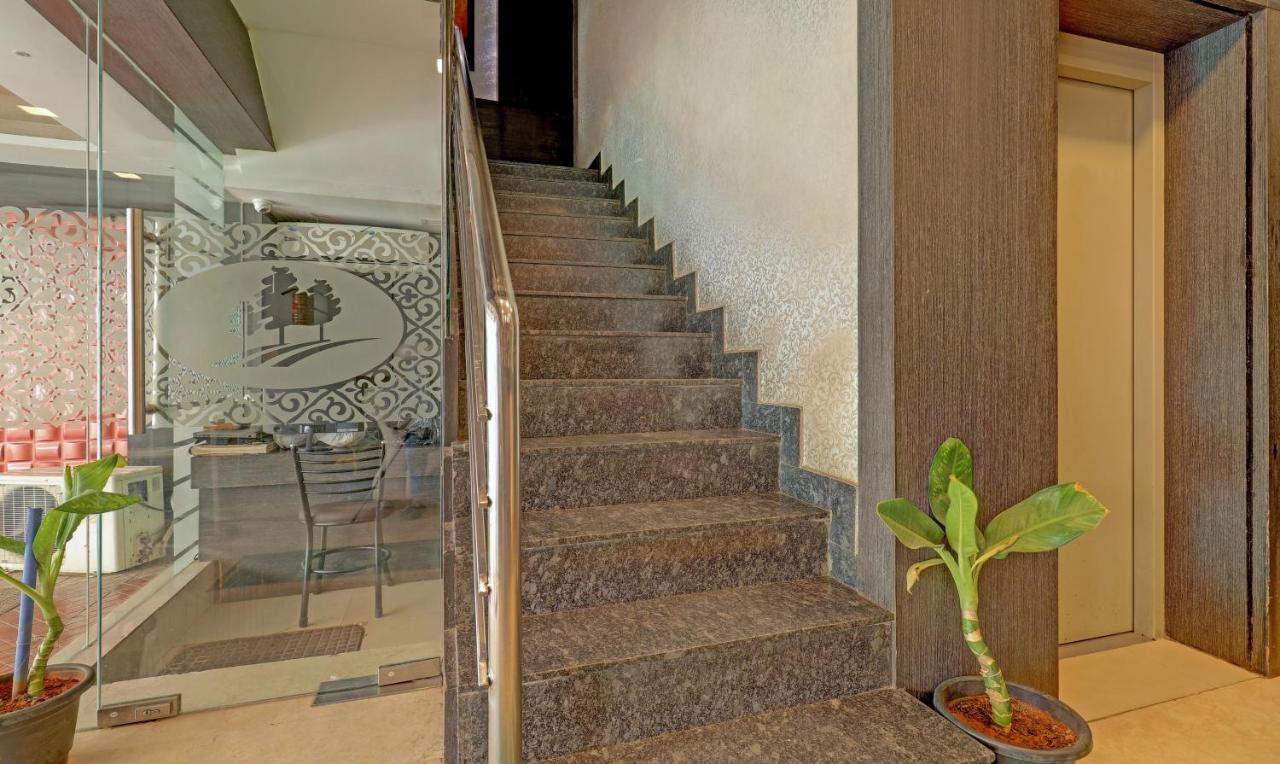 צ'נאי Pine Tree Boutique Hotel מראה חיצוני תמונה