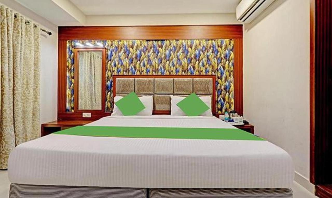 צ'נאי Pine Tree Boutique Hotel מראה חיצוני תמונה