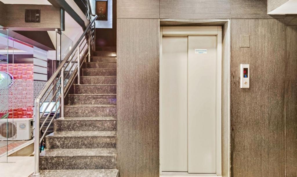 צ'נאי Pine Tree Boutique Hotel מראה חיצוני תמונה