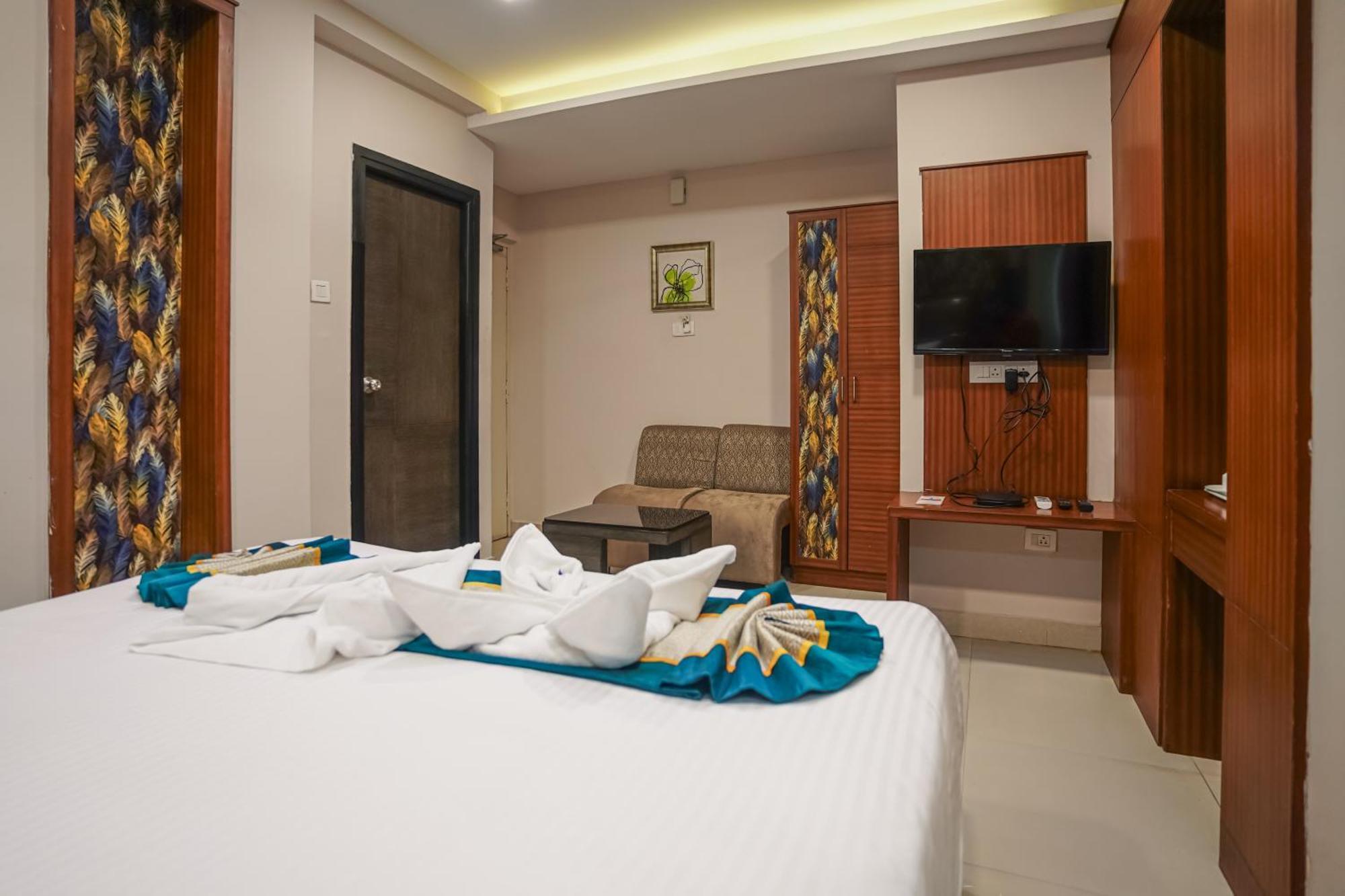 צ'נאי Pine Tree Boutique Hotel מראה חיצוני תמונה