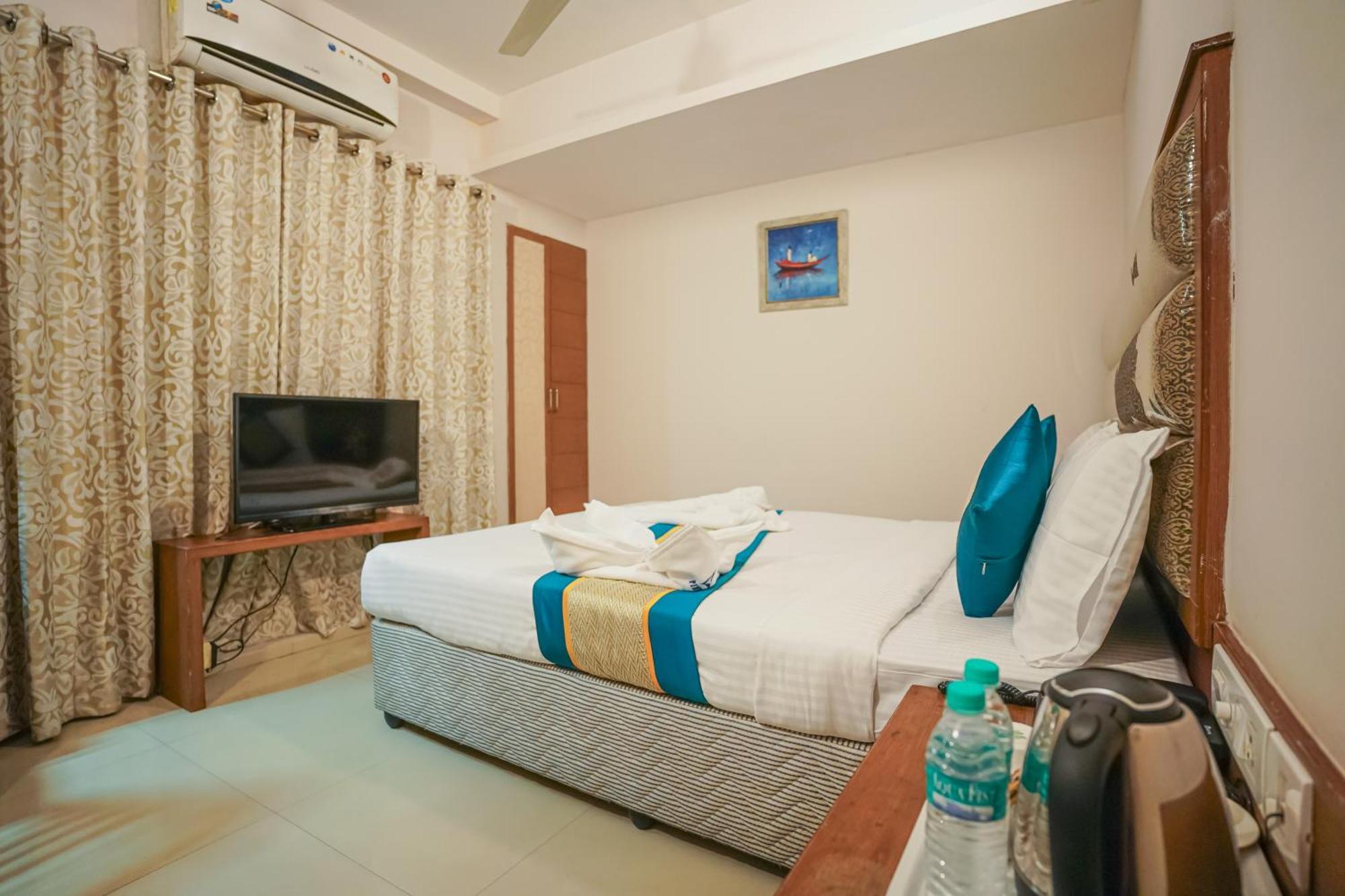 צ'נאי Pine Tree Boutique Hotel מראה חיצוני תמונה