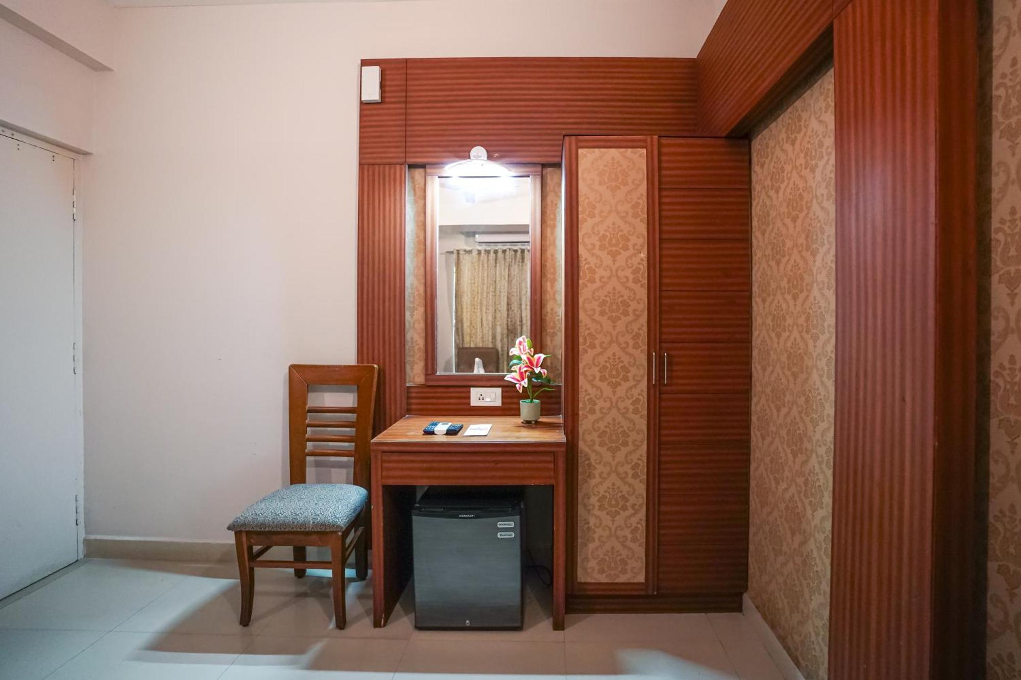 צ'נאי Pine Tree Boutique Hotel מראה חיצוני תמונה