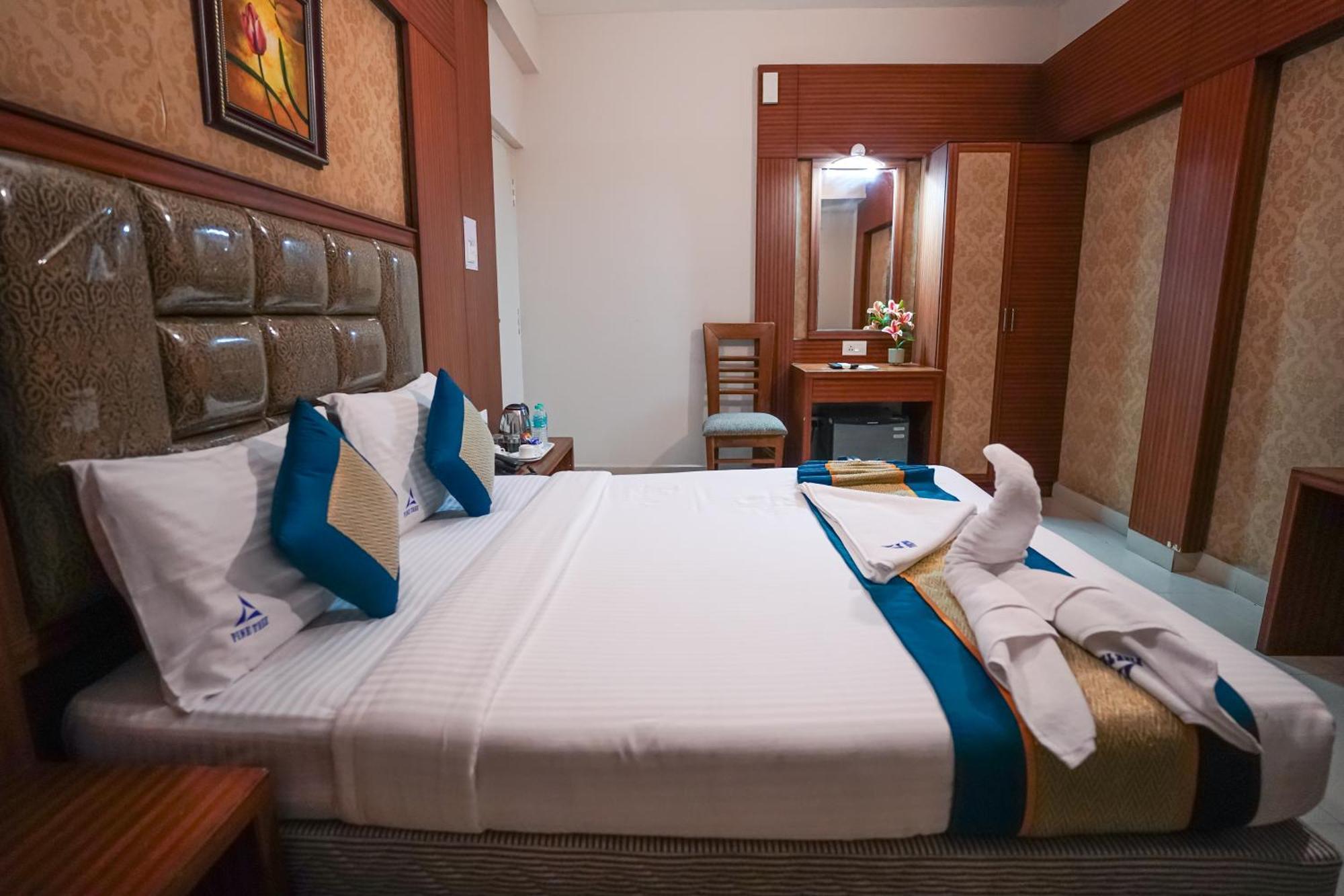 צ'נאי Pine Tree Boutique Hotel מראה חיצוני תמונה