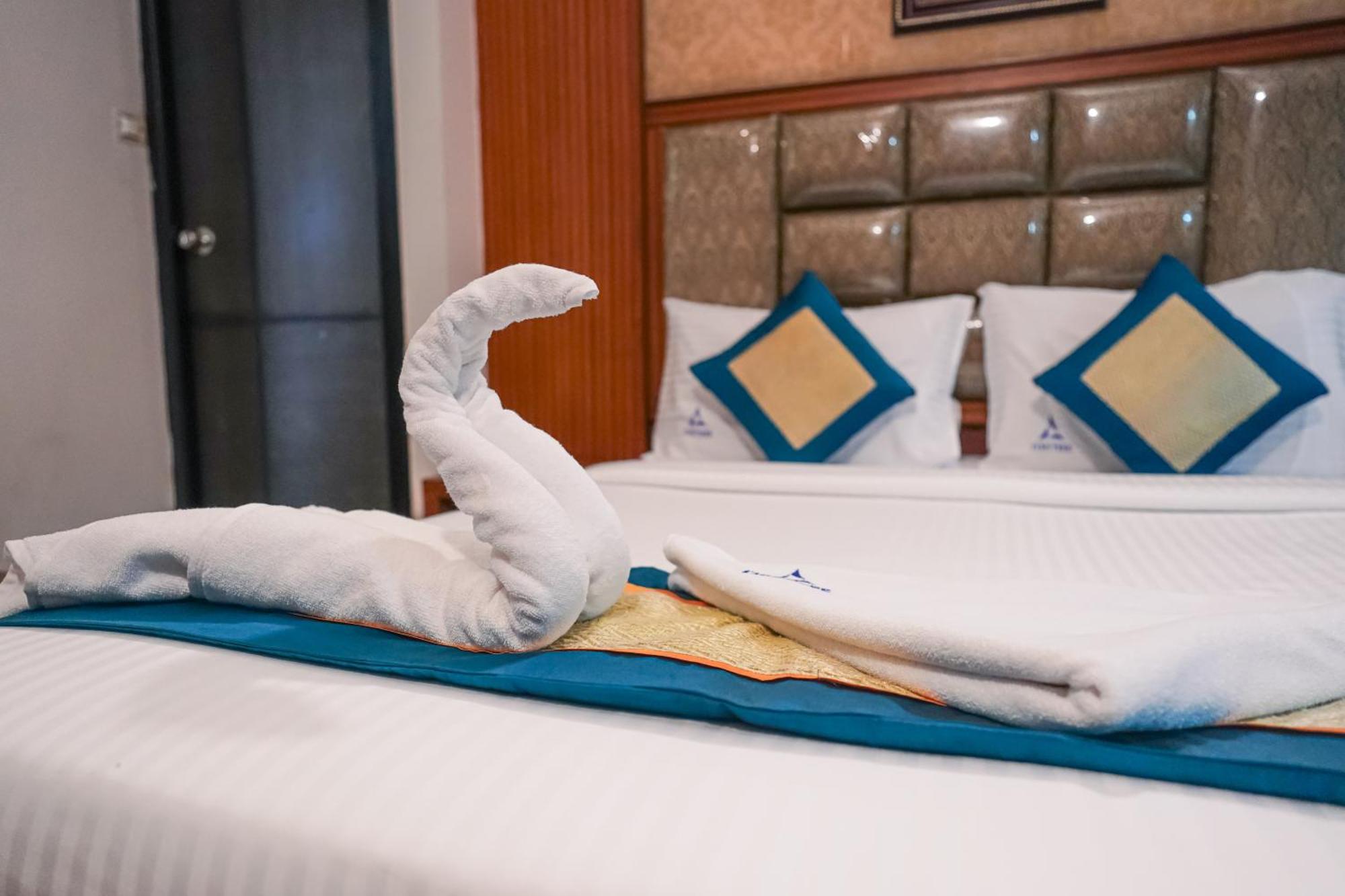 צ'נאי Pine Tree Boutique Hotel מראה חיצוני תמונה