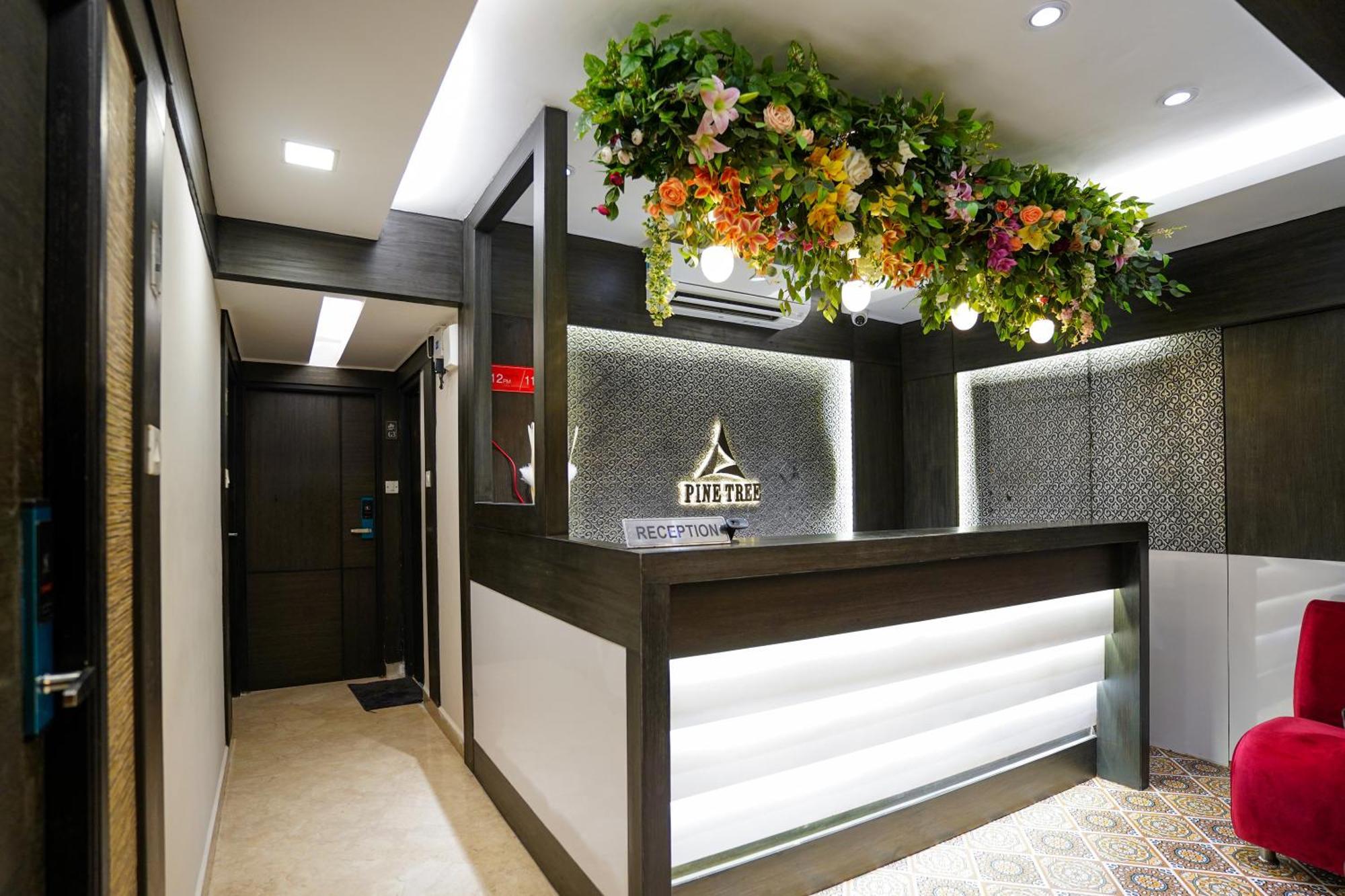 צ'נאי Pine Tree Boutique Hotel מראה חיצוני תמונה