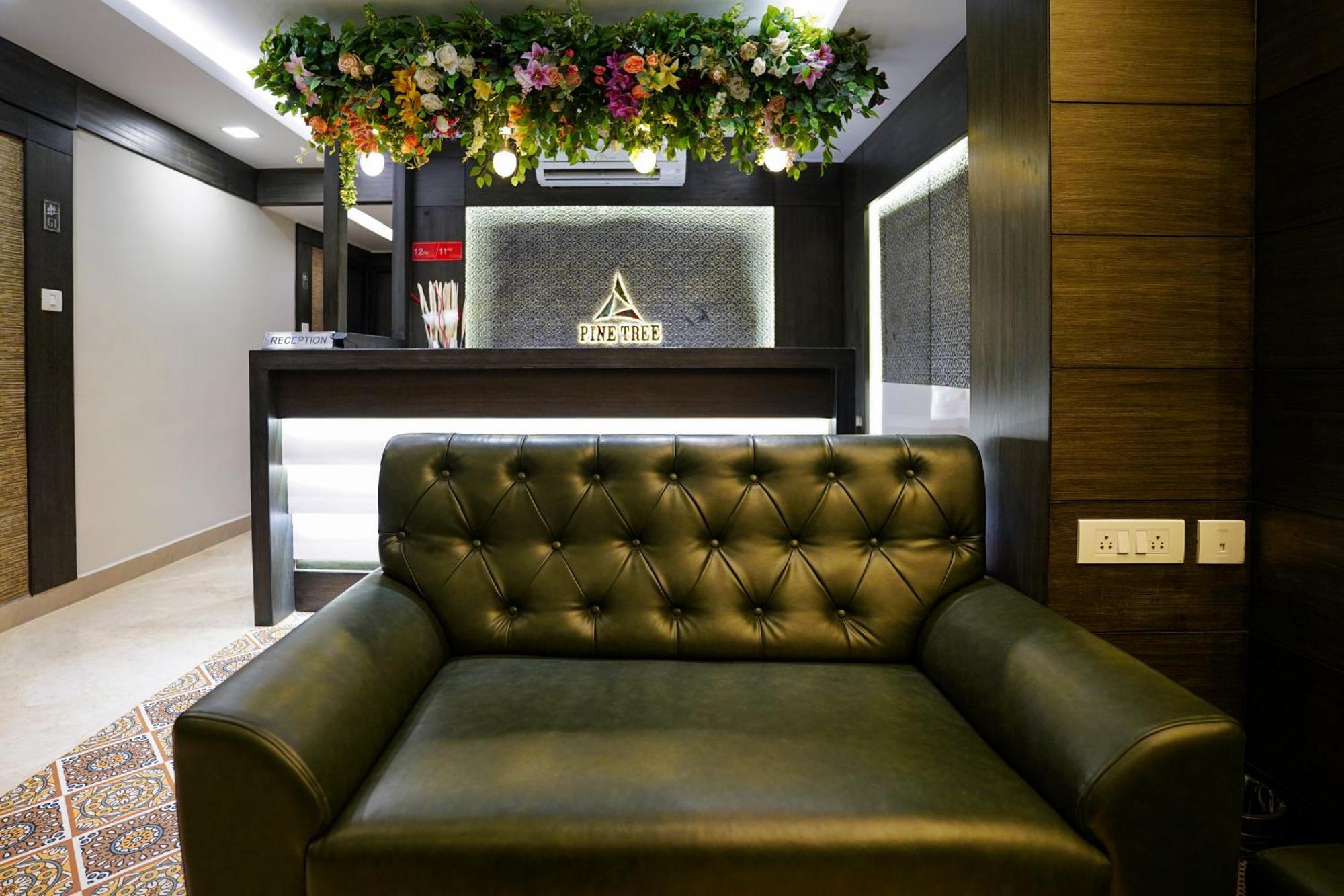 צ'נאי Pine Tree Boutique Hotel מראה חיצוני תמונה